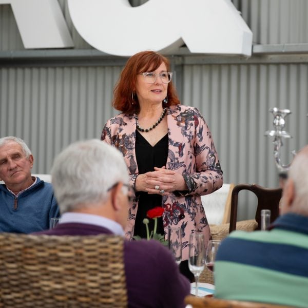 Lindy Hume talking